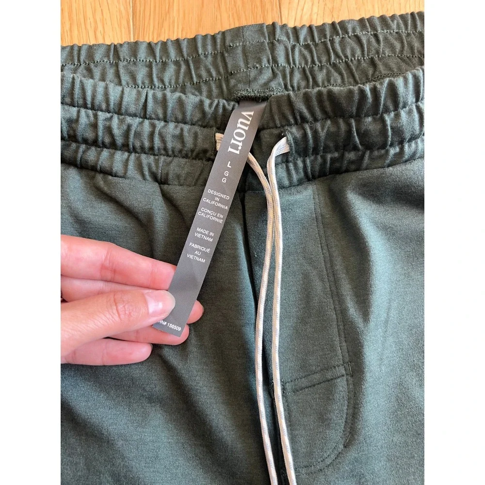 Vuori Men's Ponto Performance Jogger Pants Green Activewear Loungewear Size L